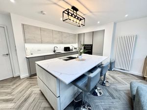 Photo 11- click for photo gallery